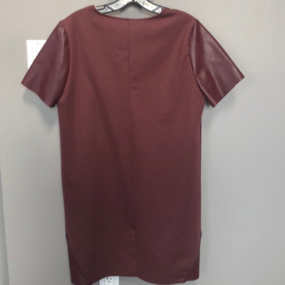 Dress - Picture 5 of 7